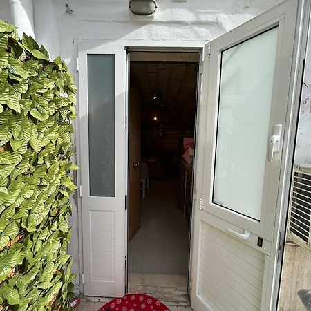 Bed and Breakfast Milo'S Ll Bari Esterno foto